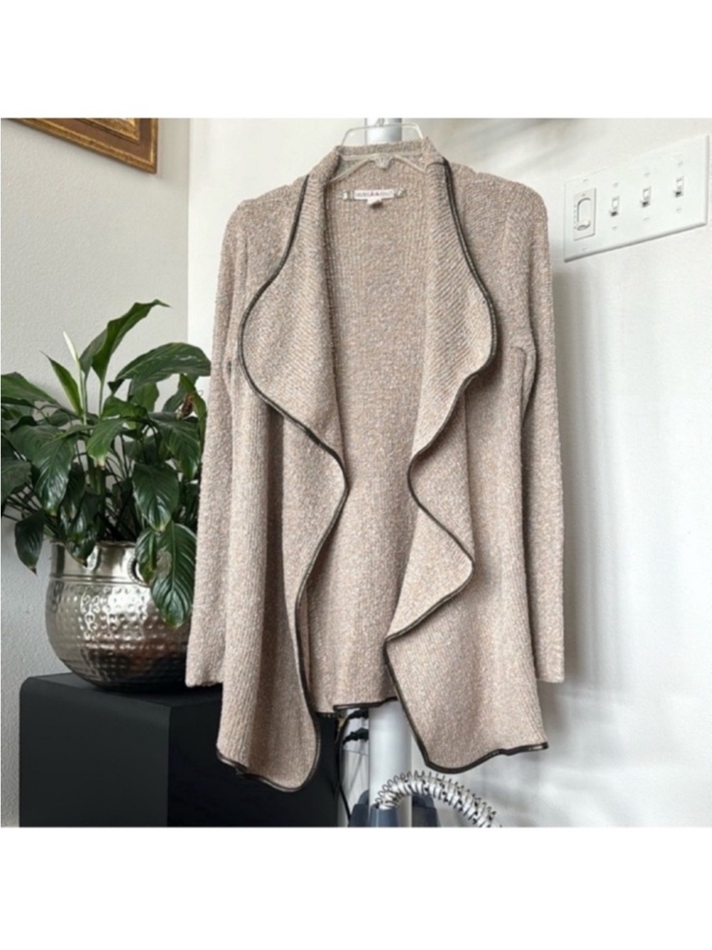 Chelsea & Violet Knit Open Front Sweater Cardigan Sz XS Beige Faux Leather Trim